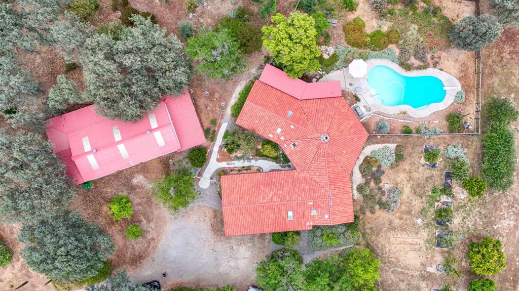 Image 4 of property listing at 32115 Rock Hill Lane, Auberry, CA 93602