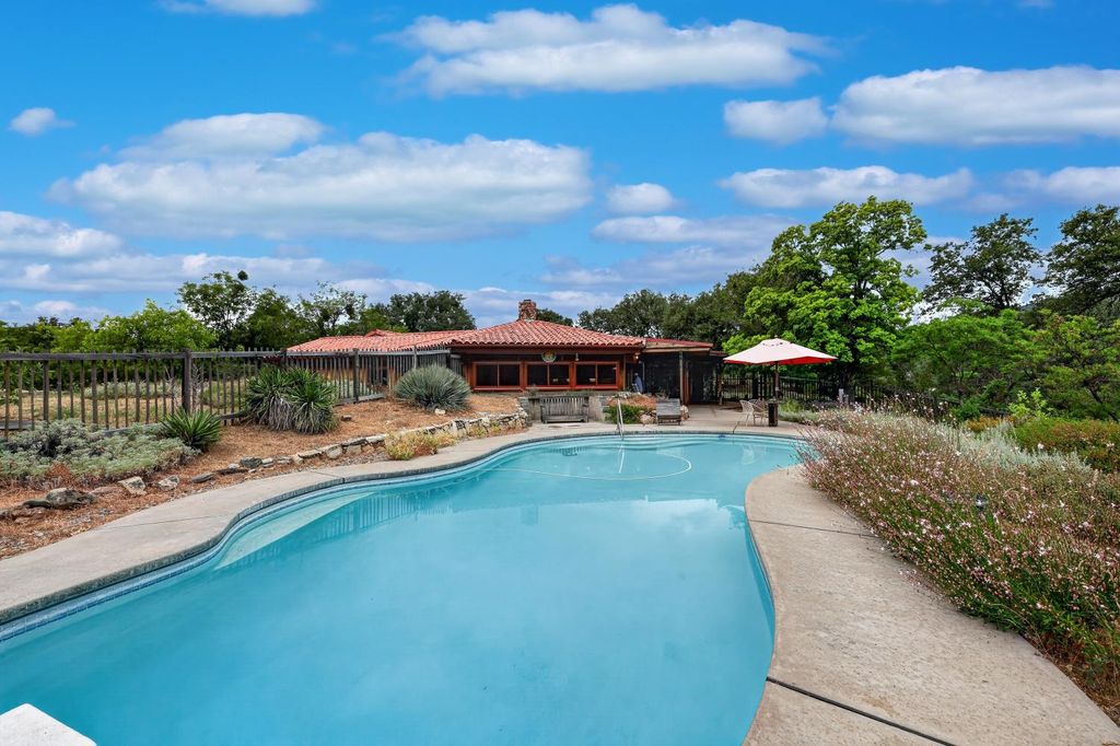 Image 40 of property listing at 32115 Rock Hill Lane, Auberry, CA 93602