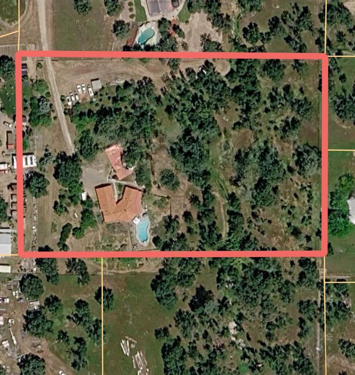 Image 5 of property listing at 32115 Rock Hill Lane, Auberry, CA 93602