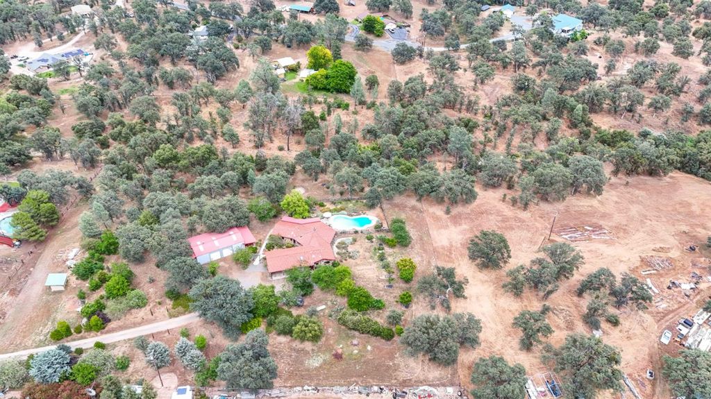 Image 6 of property listing at 32115 Rock Hill Lane, Auberry, CA 93602
