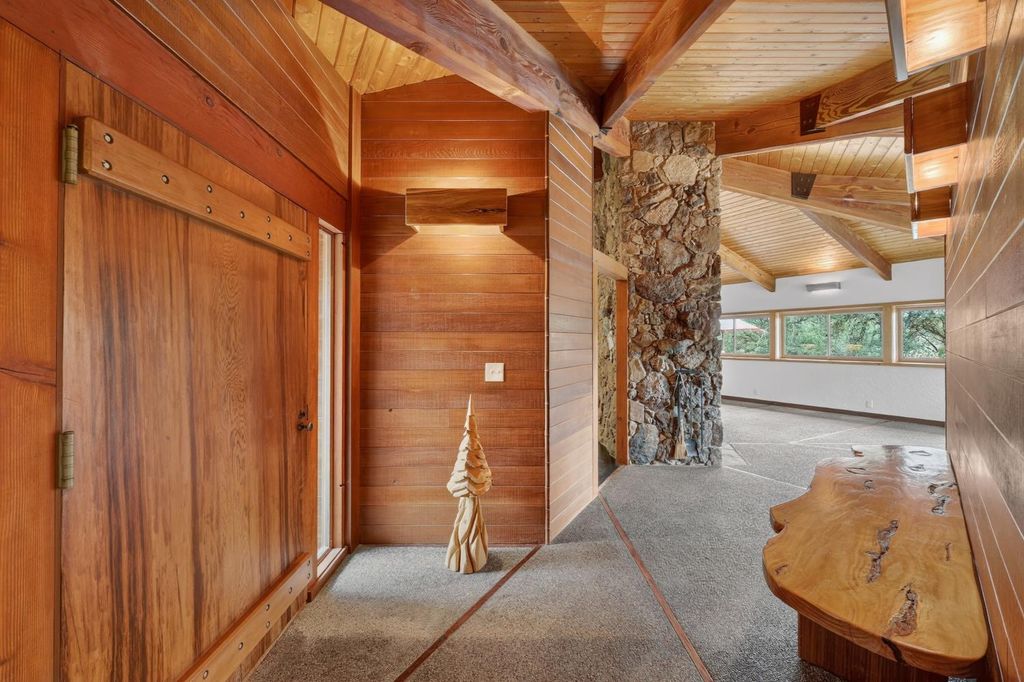 Image 8 of property listing at 32115 Rock Hill Lane, Auberry, CA 93602