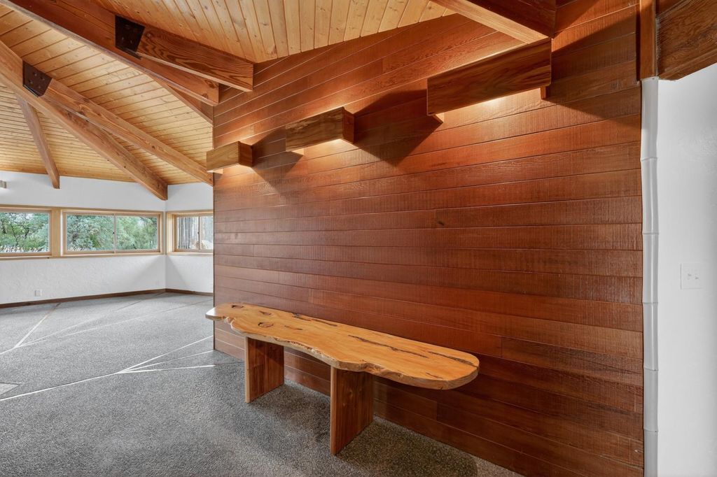 Image 9 of property listing at 32115 Rock Hill Lane, Auberry, CA 93602