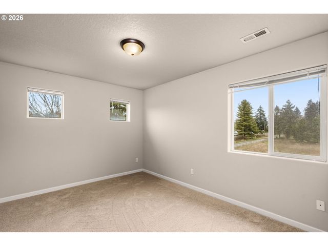 2645 JUNIPER St, Forest Grove, OR 97116