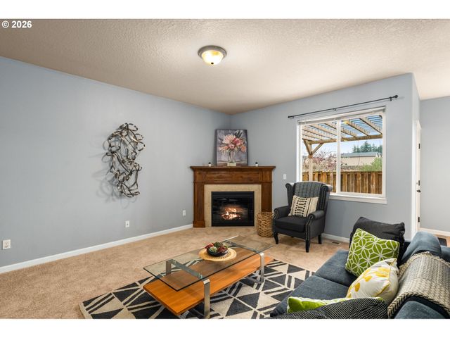 2645 JUNIPER St, Forest Grove, OR 97116