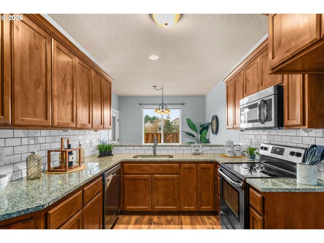 2645 JUNIPER St, Forest Grove, OR 97116