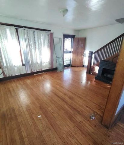 6534 E Firwood Street, Detroit, MI 48210