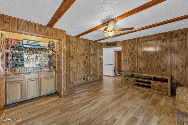 1629 BOB MURPHY Drive, El Paso, TX 79936