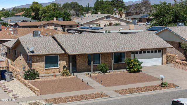 1629 BOB MURPHY Drive, El Paso, TX 79936