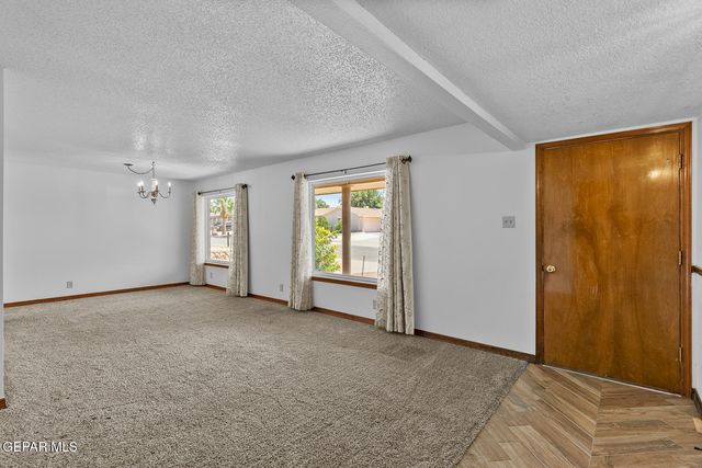 1629 BOB MURPHY Drive, El Paso, TX 79936
