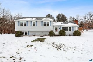 7 Jefferson Drive, New Milford, CT 06776