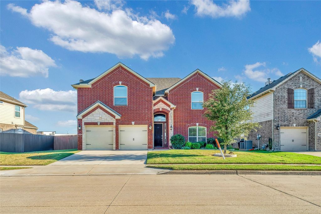 9684 Salvia Drive, Fort Worth, TX 76177