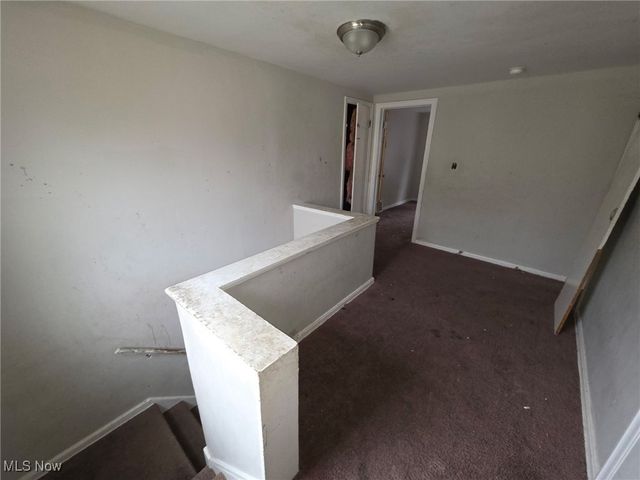 3852 Lee Heights Boulevard, Cleveland, OH 44128