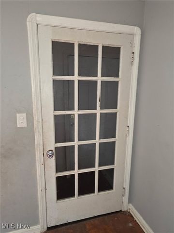 3852 Lee Heights Boulevard, Cleveland, OH 44128