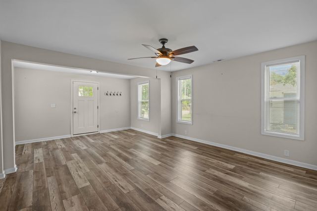 206 Carey Avenue, Greer, SC 29651