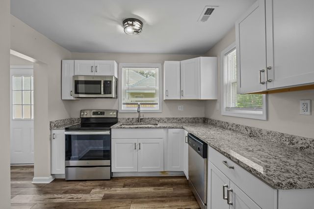 206 Carey Avenue, Greer, SC 29651