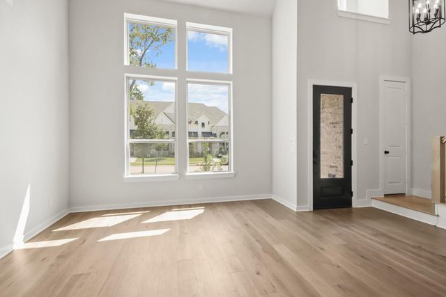 321 Fields Lane, Montgomery, TX 77316