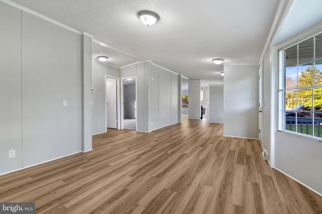 3637 WILLIAMSPORT PIKE, Martinsburg, WV 25404