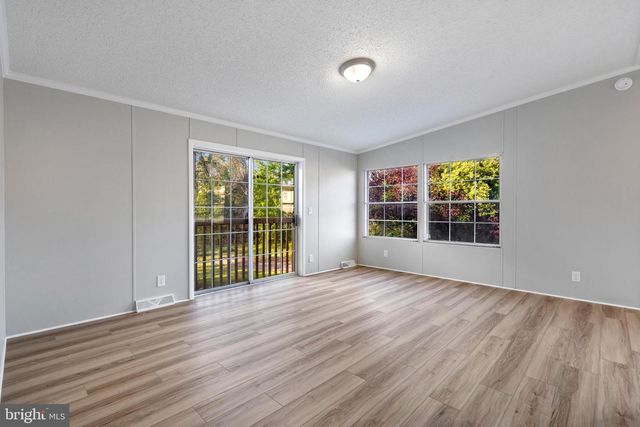 3637 WILLIAMSPORT PIKE, Martinsburg, WV 25404