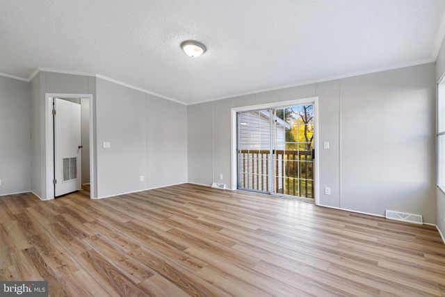 3637 WILLIAMSPORT PIKE, Martinsburg, WV 25404
