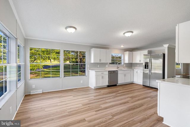 3637 WILLIAMSPORT PIKE, Martinsburg, WV 25404