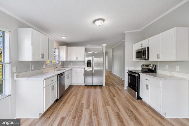 3637 WILLIAMSPORT PIKE, Martinsburg, WV 25404