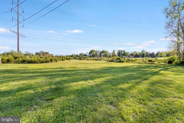 3637 WILLIAMSPORT PIKE, Martinsburg, WV 25404