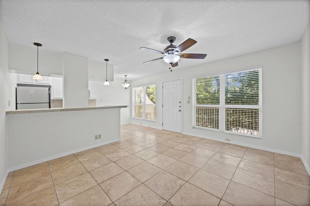 2220 Leon ST 203, Austin, TX 78705