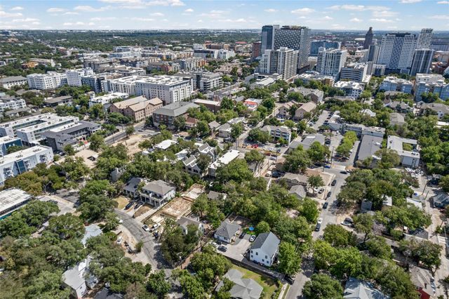2220 Leon ST 203, Austin, TX 78705