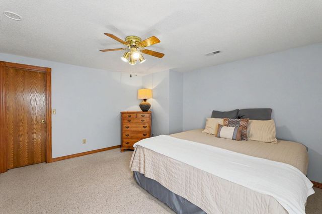 401 N Trail, Mulvane, KS 67110