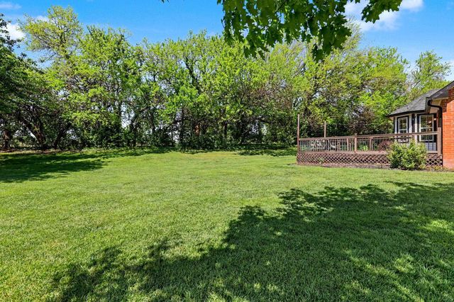 401 N Trail, Mulvane, KS 67110
