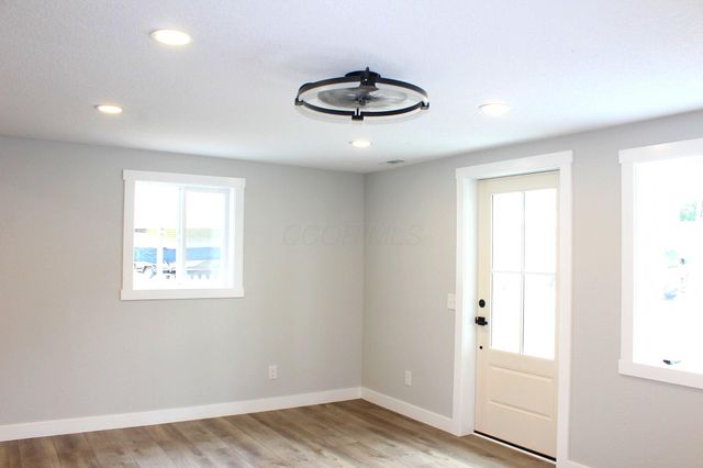 21 Rosebraugh Circle E, Buckeye Lake, OH 43008