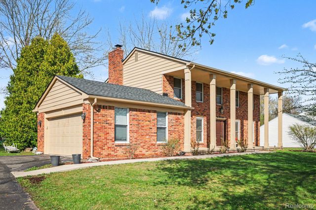 5040 Patrick Road, West Bloomfield Charter Township, MI 48322