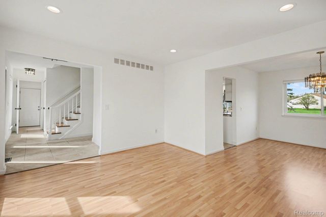 5040 Patrick Road, West Bloomfield Charter Township, MI 48322