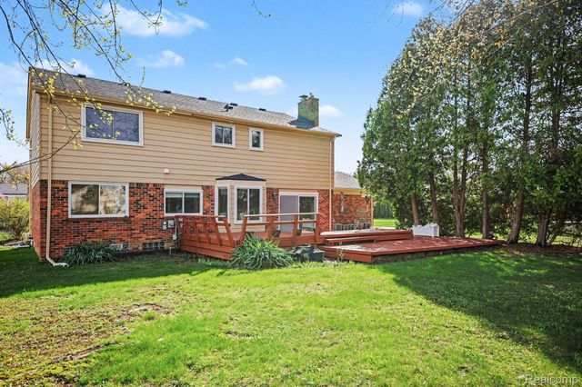 5040 Patrick Road, West Bloomfield Charter Township, MI 48322