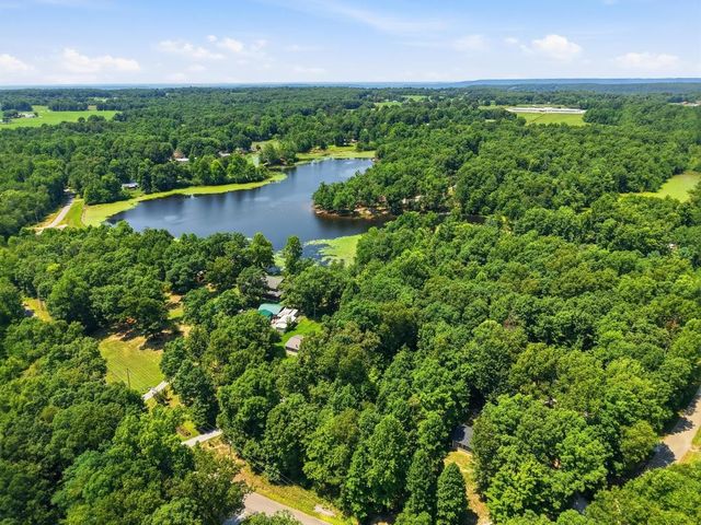 1211 Camp Belle Air Rd, Sparta, TN 38583