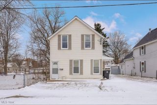10904 Dixon Road, Cleveland, OH 44111