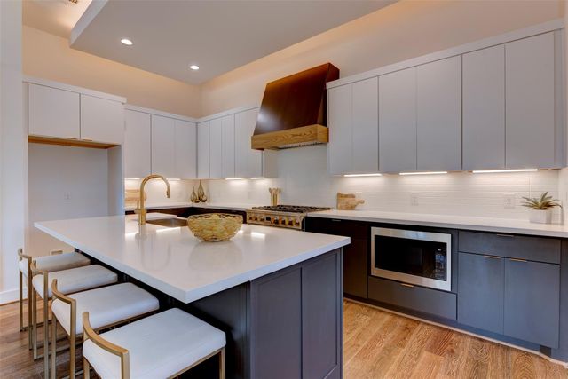 7120 Gary Street B, Houston, TX 77055