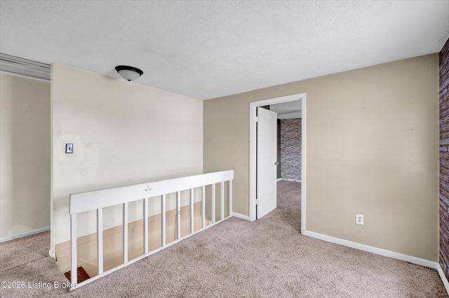 127 Rollington Rd, Pewee Valley, KY 40056