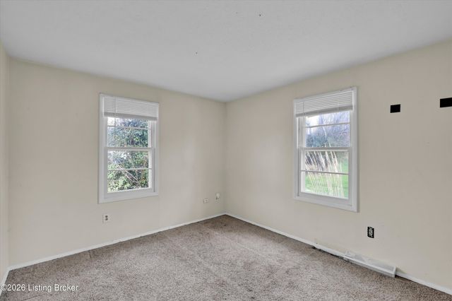 127 Rollington Rd, Pewee Valley, KY 40056