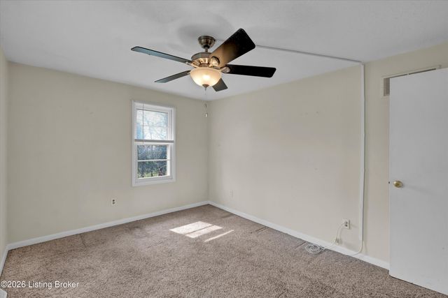 127 Rollington Rd, Pewee Valley, KY 40056