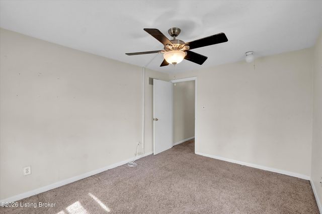 127 Rollington Rd, Pewee Valley, KY 40056