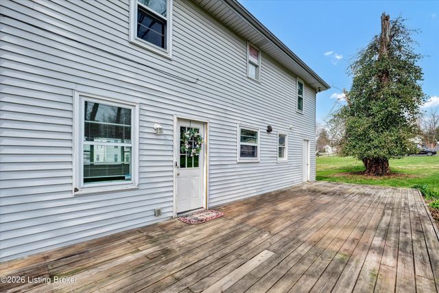 127 Rollington Rd, Pewee Valley, KY 40056