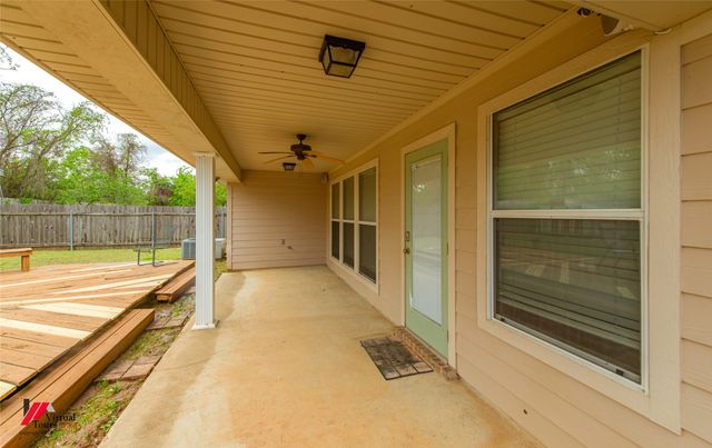 575 Whitefield Lane, Bossier City, LA 71112