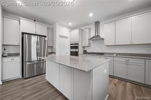 24886 Canoe Drive, Macomb, MI 48042