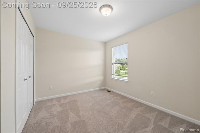 24886 Canoe Drive, Macomb, MI 48042