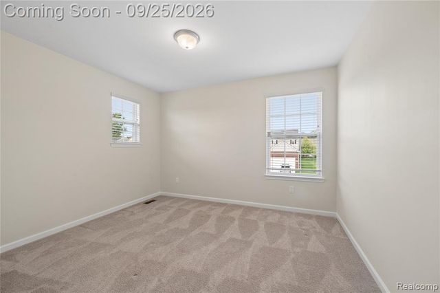 24886 Canoe Drive, Macomb, MI 48042