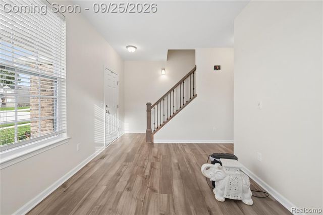 24886 Canoe Drive, Macomb, MI 48042