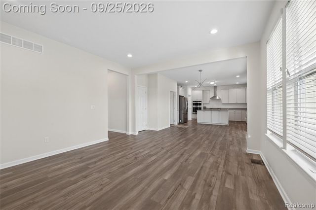 24886 Canoe Drive, Macomb, MI 48042