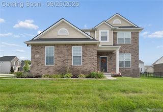 24886 Canoe Drive, Macomb, MI 48042