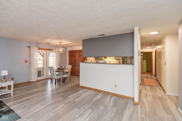 6932 Turnberry Way, Indianapolis, IN 46237